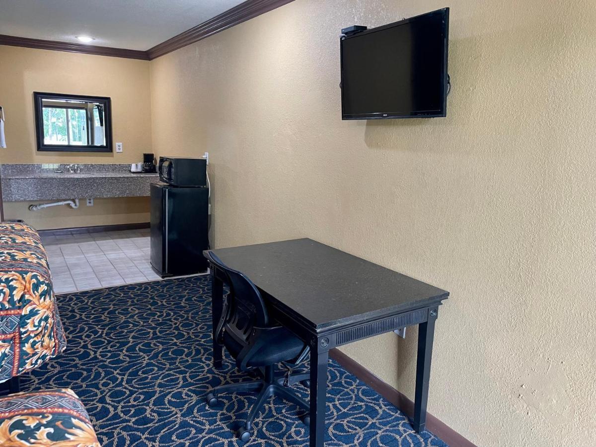 Super 6 Inn Carencro Exterior foto
